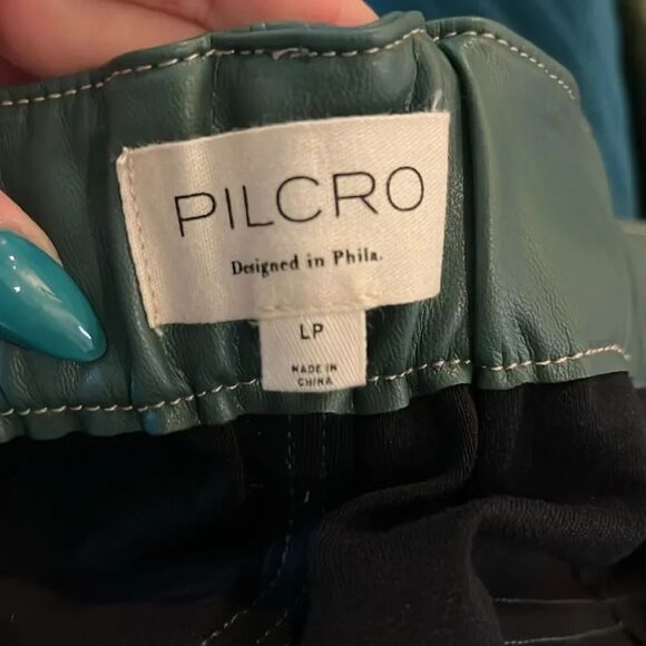 Pilcro for Anthropologie Dark Green Faux Leather Soft Parachute Pants, LP! - Picture 9 of 10